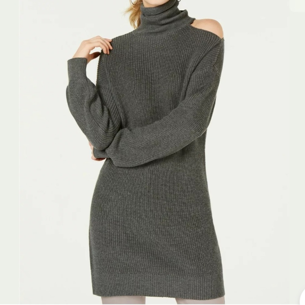 BAR III Cold-Shoulder Sweater Tunic Heather Gray